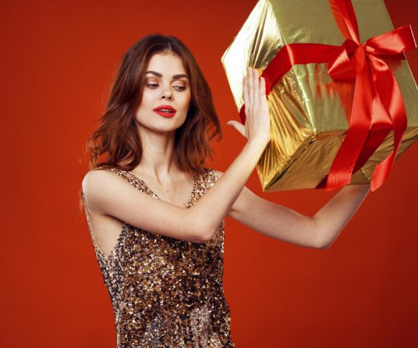 Holiday Fashion: Best and Easy to Follow Tips for Holiday’s Outfit